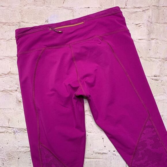 Lululemon Camo Crops - Picture 5 of 7